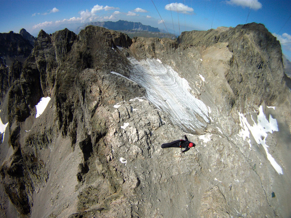 september alps summit paraglider